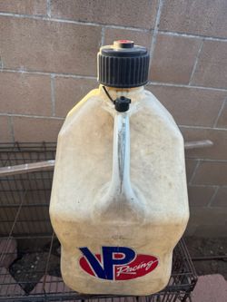 Gas tank