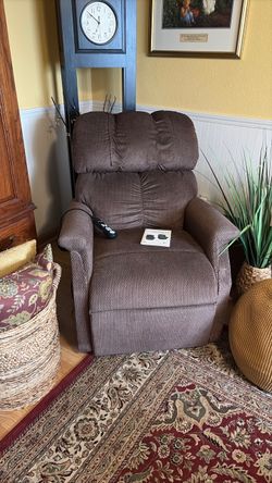 Golden technologies lift chair Golden technologies lift chair