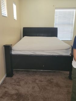 Bed with mattress & topper
