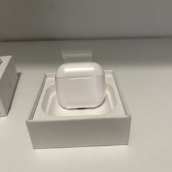 AirPod Gen 4