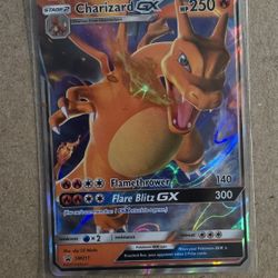 Charizard GX (SM211) 