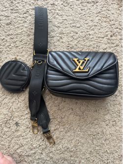 Black purse & brown purse