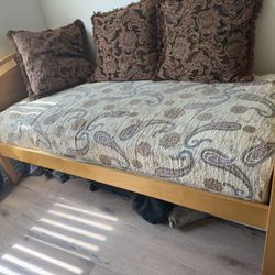 Twin Bedroom Set