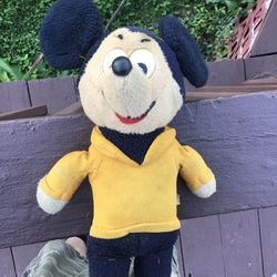 70’s Mickey Mouse By Knickerbocker