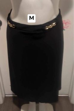 New women’s skirt size medium