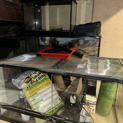 Tanks / Enclosures 