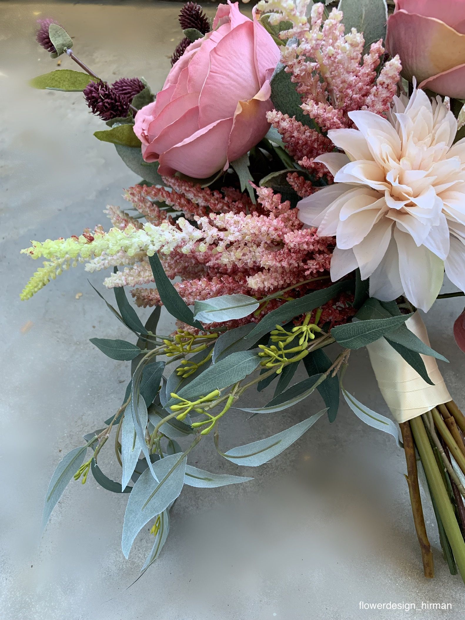 Bridal bouquet with boutonnière 