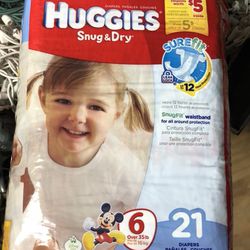 Huggies snug & dry size 6