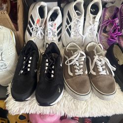 Tennis Shoes Size 4,6 Y 7