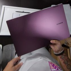 Galaxy Book2 Pro 360, 15.6", Intel® Core™ i7, 1TB, Burgundy
