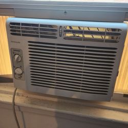 Window AC Airconditioner Unit