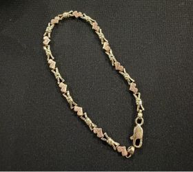 14K Gold Hearts and bows Bracelet – 6.55 grams  -  Size: 7.75 inches🔥 (Firm Price)