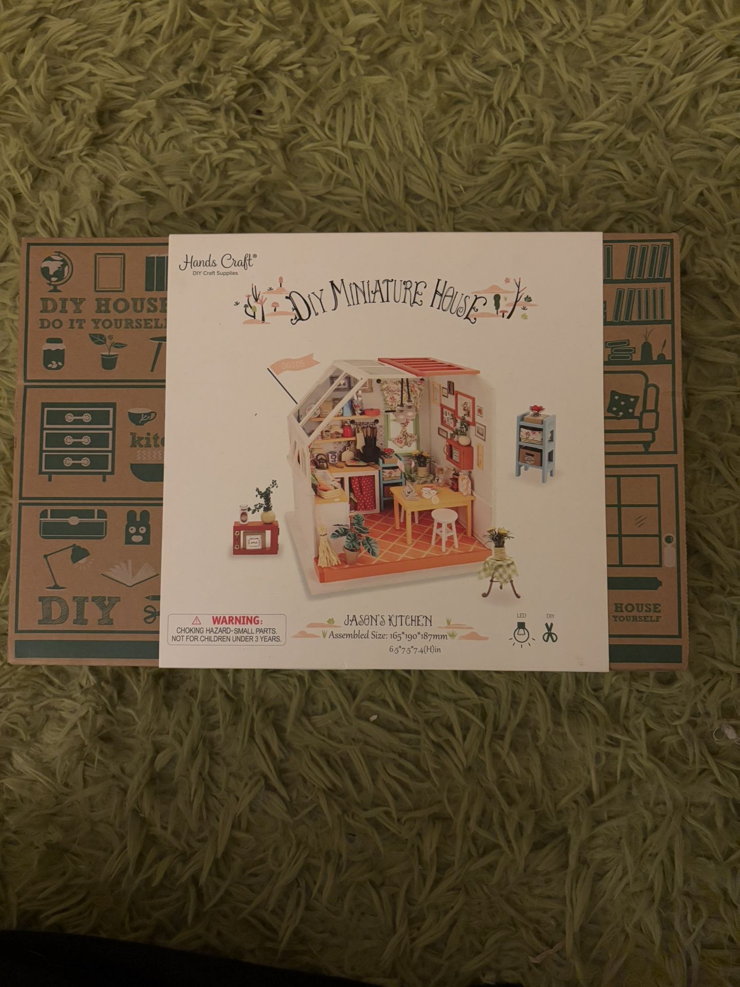 DIY miniature house display