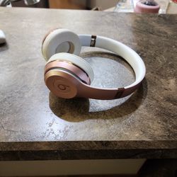 Beats solo 3 (Rose Gold)