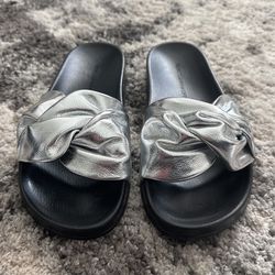 Rebecca Minkoff Silver Slides New Size 7