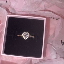Heart Pandora Ring ( Size 7) 