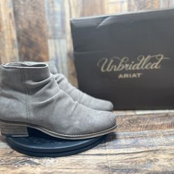 Ariat Unbridled Sloan Slouch Ankle Booties Women’s Size 7.5 Fashion Zip Boots