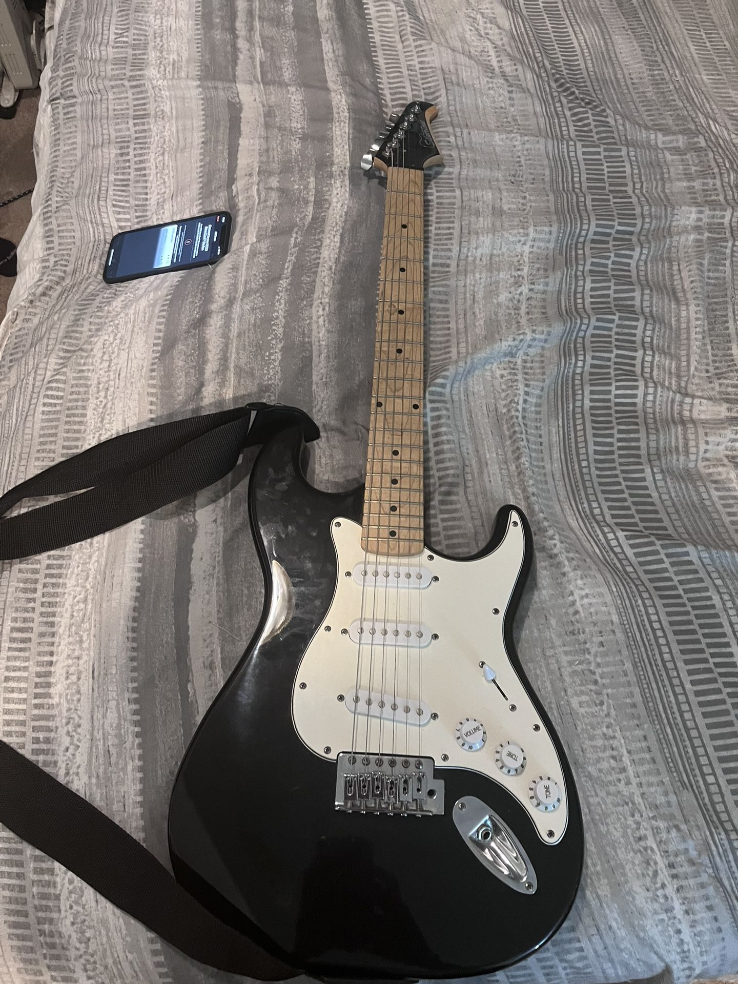 Silver tone Guitar