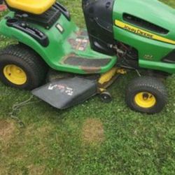 John Deere 100 Series 