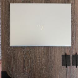 Demo Laptop for Sale – HP EliteBook 860 G11 (Like New – Touchscreen): $1,000