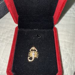 14k Gold Pendant 