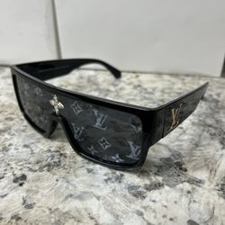 LV Women Sunglasses 