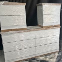 Dresser And 2 Nightstands - Cómoda Y 2 Mesitas De Noche 