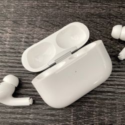 AirPod PRO (great condition)