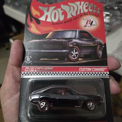 Hot Wheels RLC Custom Camaro 
