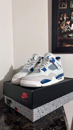 Air Jordan 4 Retro Military Blue Size 12