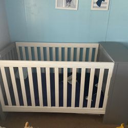 Baby Crib And 4 Drawer Chest 