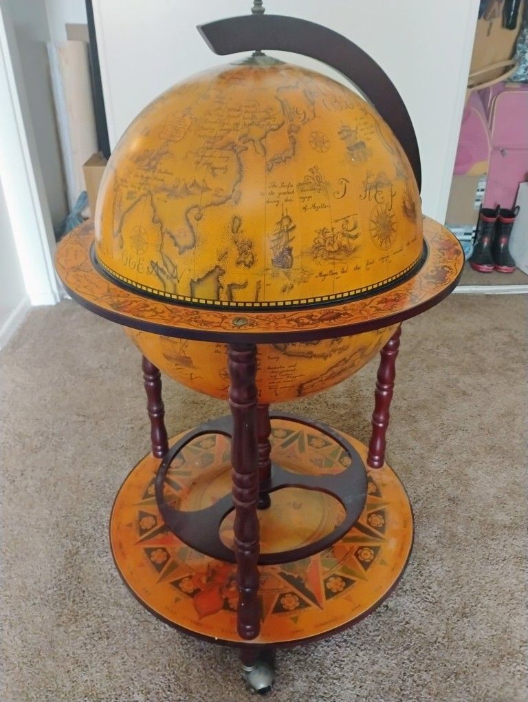 Nautical Globe Bar With Hidden Drink Cabinet.