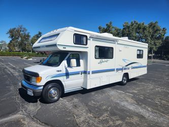 2005 Itasca Spirit 29ft Class C with slideout