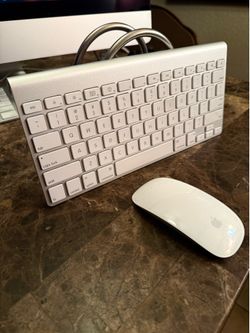 Apple A1314 Wireless Bluetooth Keyboard and A1296  Magic Mouse Combo