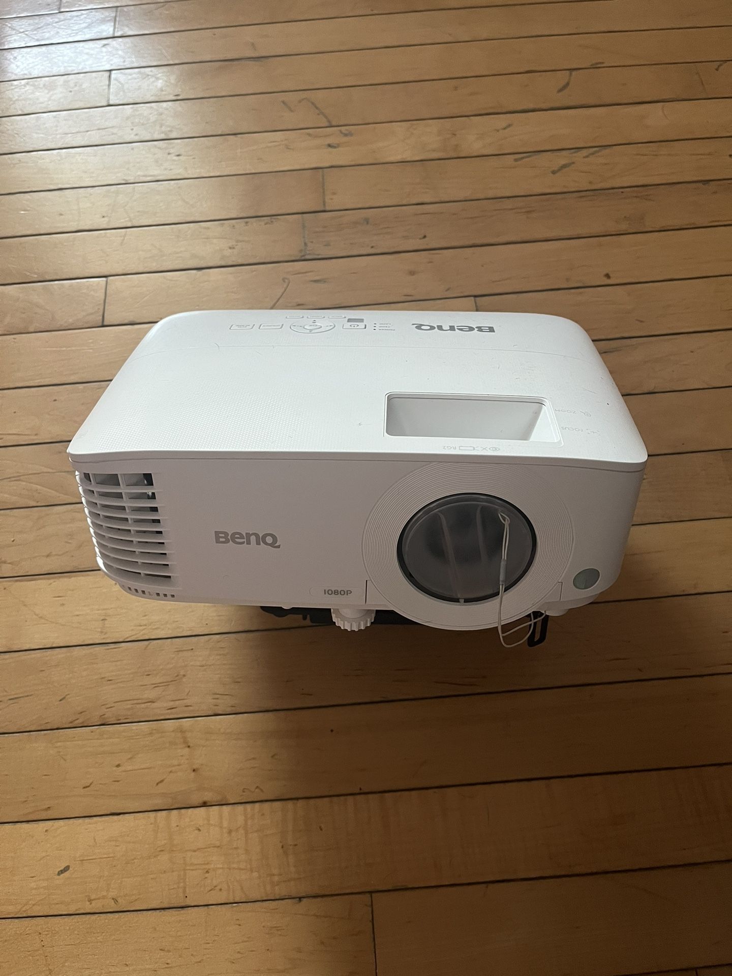 BenQ MH(contact info removed)p DLP Projector, 4000 Lumens, White