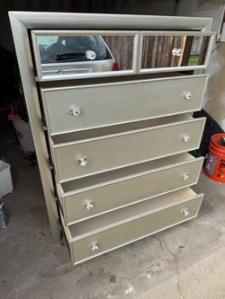 Mirror Dresser
