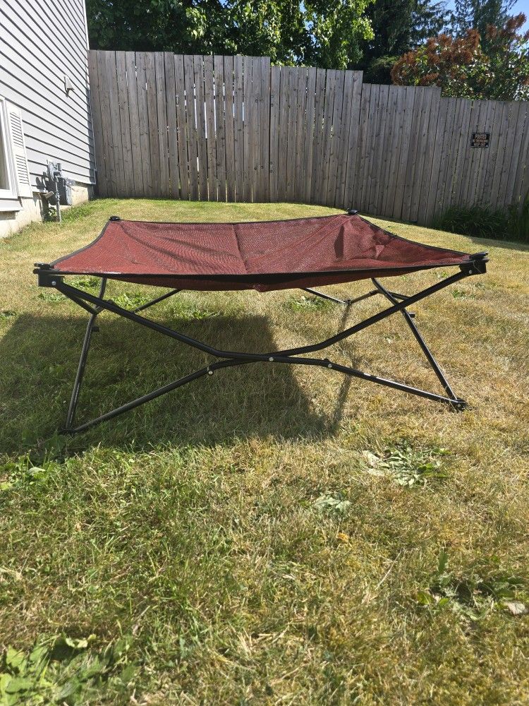 Coolaroo On the Go Elevated Dog Bed - King
