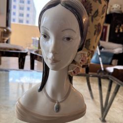 Lladro, Maja Head - Available For Pick Up This Friday In The Gables Between 1pm-5pm