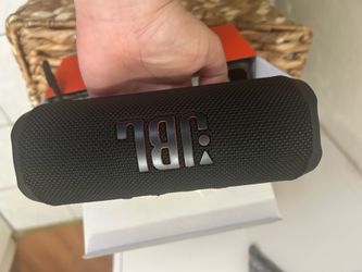 Brand New JBL Flip 6