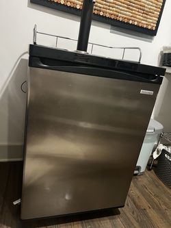 Insignia Kegerator
