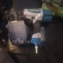 Makita Nailer Air 