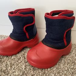 Snow Boots & sandals size 6T