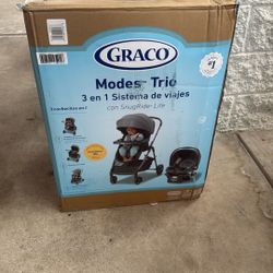 Graco 3-in-1 Travel System