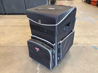 RUBBERMAID Large Size Executive Series Housekeeping Quick Cart in Dark Grey