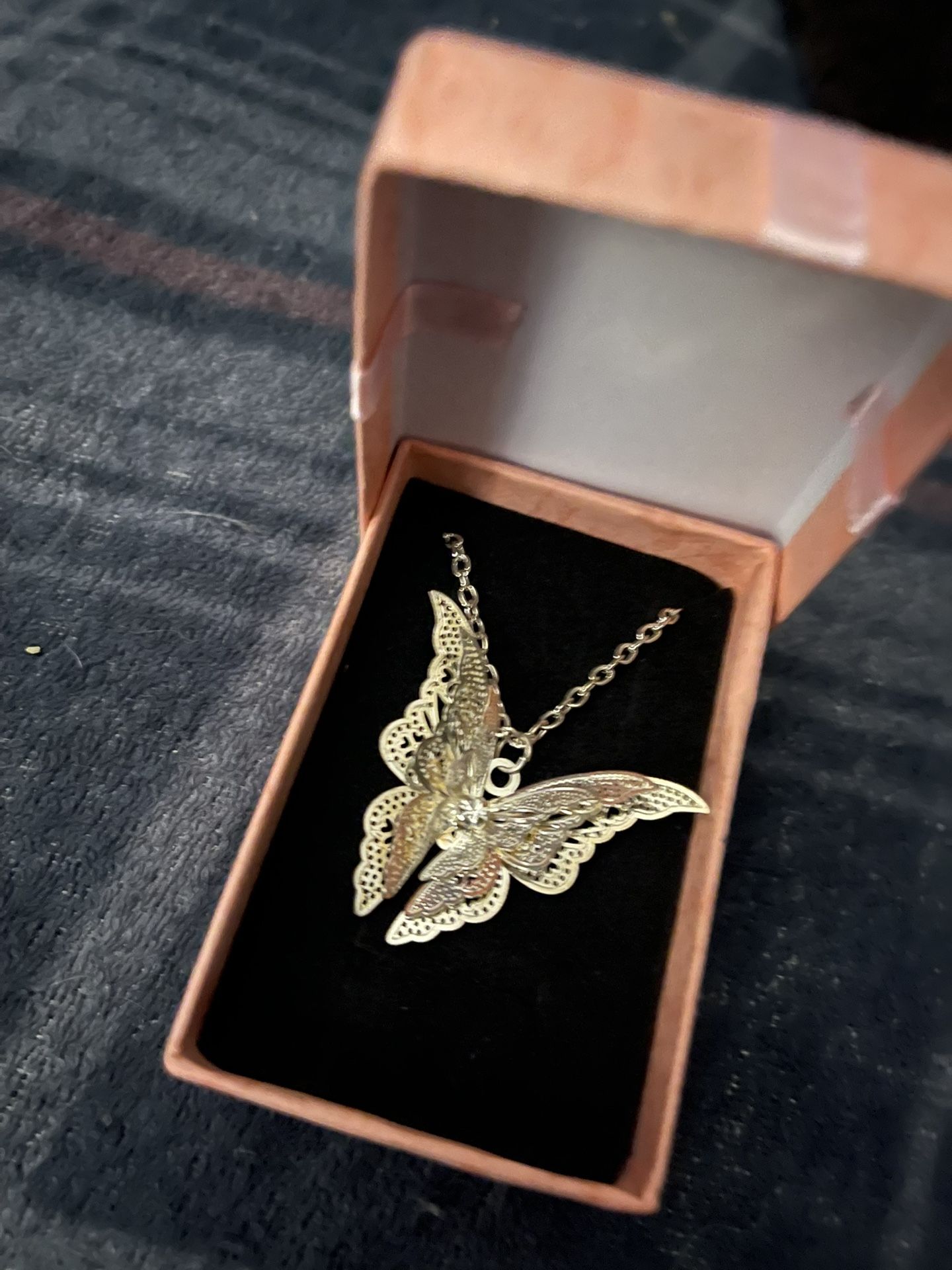 Beautiful Sliver Plated Butterfly Necklace 🦋