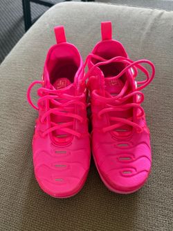WOMEN NIKE VAPORMAX SIZE 6
