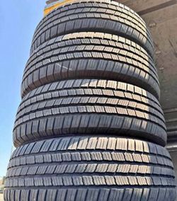 🎃 245 70 17 Michelin Tires Con 80% de Vida Las 4