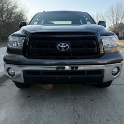 Toyota Tundra 2010