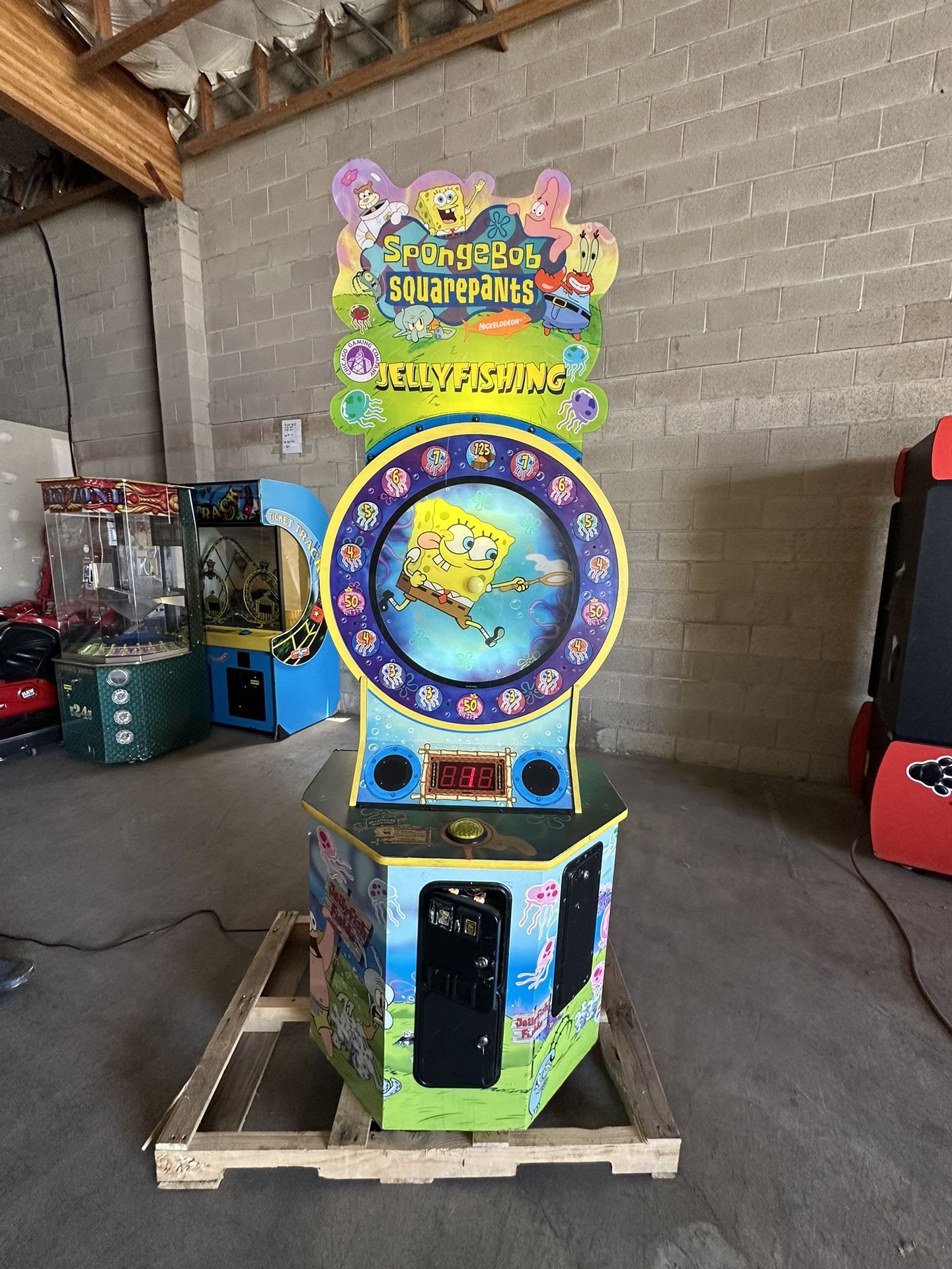 SpongeBob Jelly fishing Arcade Machine