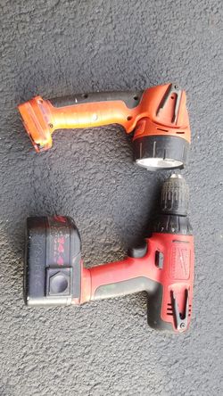 14.4v Milwaukee drill and light